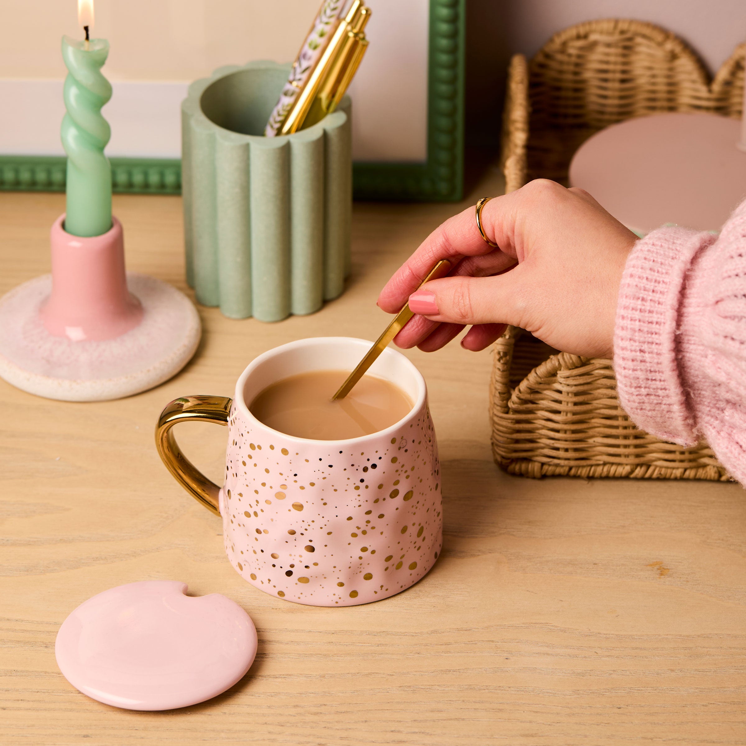 Personalised Stationery Gold Speckled Pink Mug With Spoon and Lid