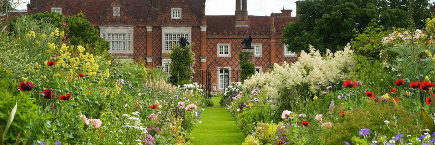 martha brook blog post 10 of the nicest gardens in the UK