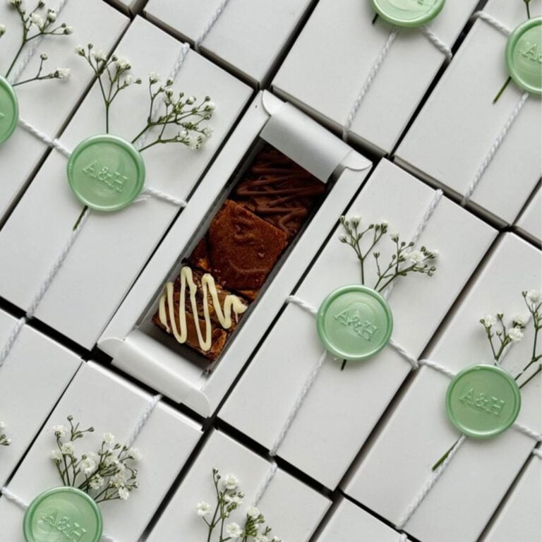 10 interesting wedding favours your guests will actually want to take home