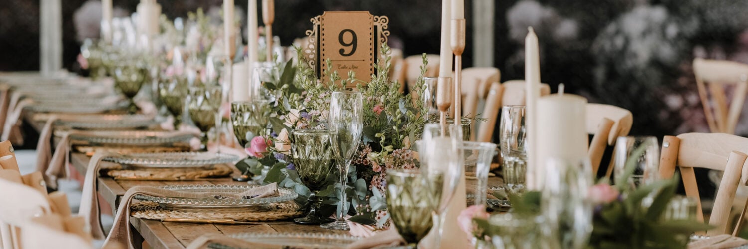 Martha brook personalised stationery blog 10 interesting wedding favours your guests will actually want to take home with them wedding tablescape